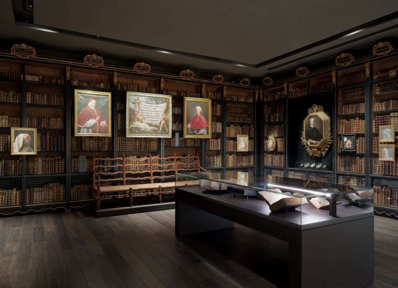 Salle d'exposition de l'Inguimbertine, conçue pour sublimer les œuvres patrimoniales